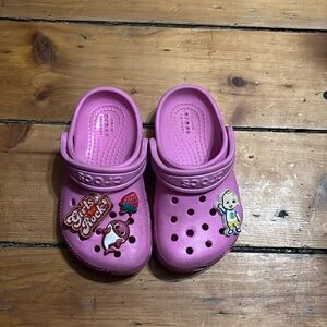 CROCS Clog Shoes Youth Kids size C8 Pink slip on Waterproof With Charms
